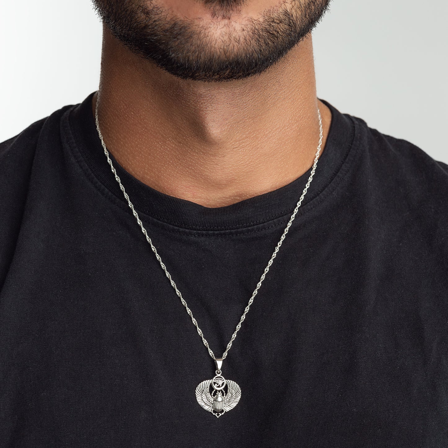 Collar Hombre Plata Escarabajo Protección