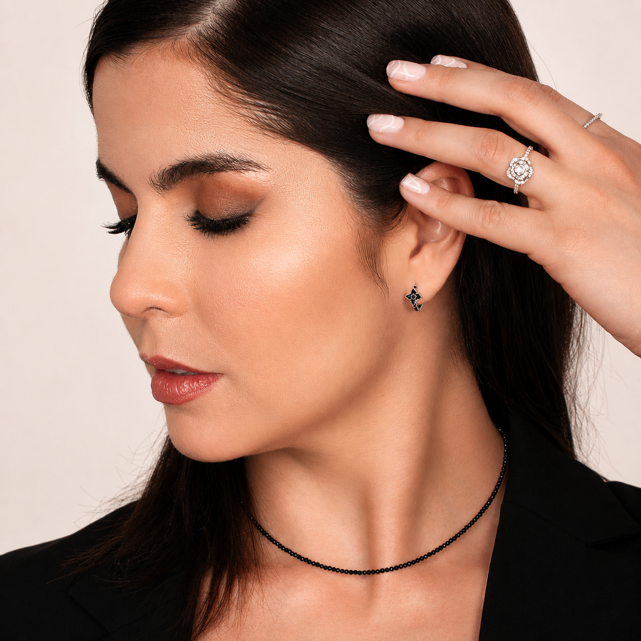 Collar Cristales Negros