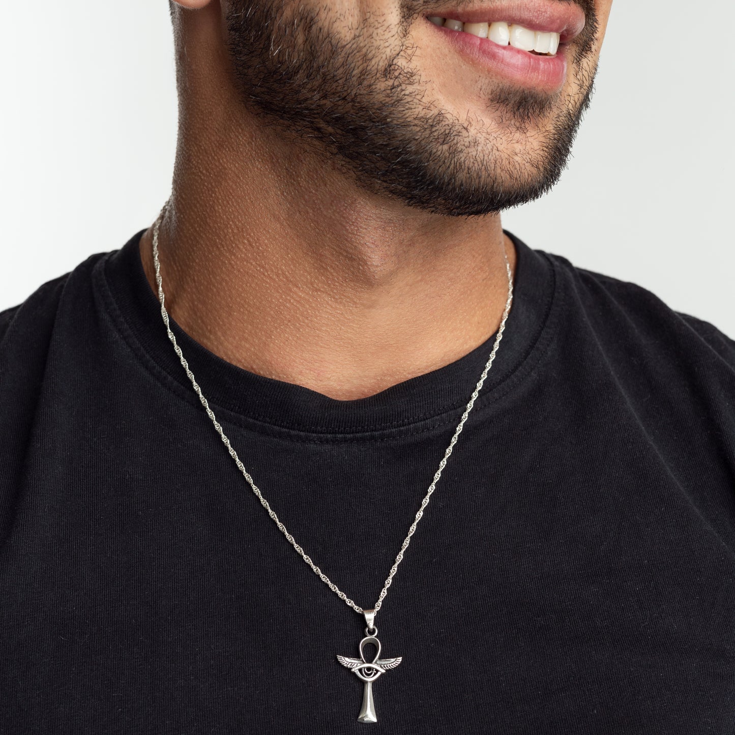 Collar Hombre Cruz Egipcia con Ojo de Horus