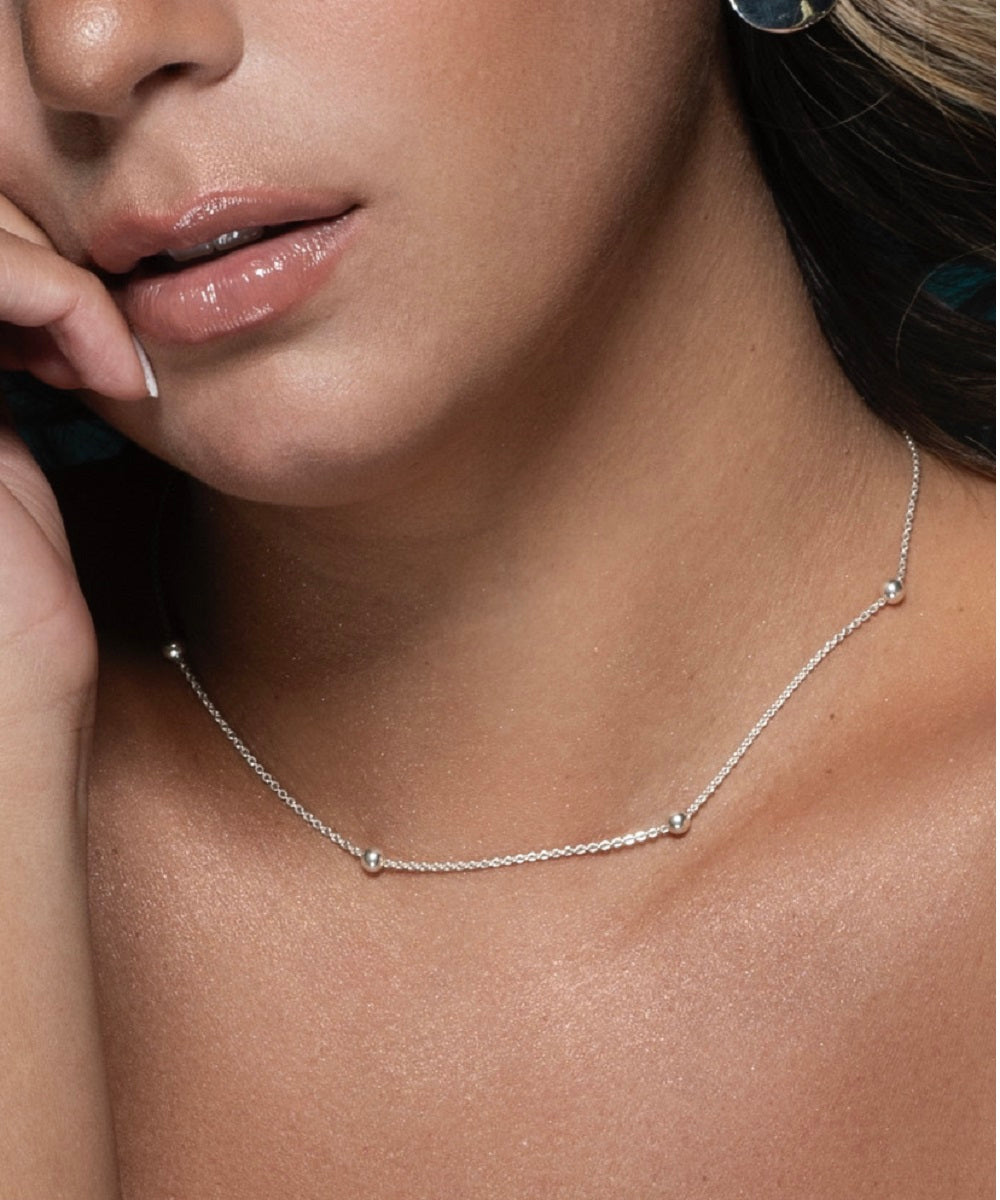 Collar Choker Bolitas