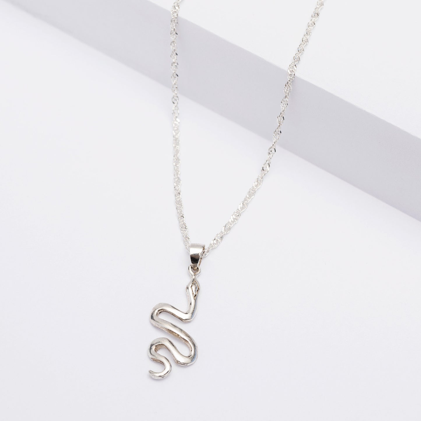 Collar Serpiente Hombre